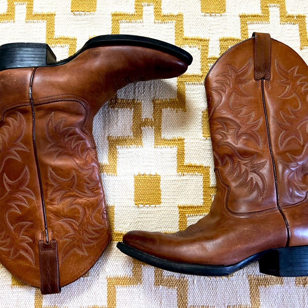 Ariat Cowboy Boots, Men’s 9.5/Women’s 11